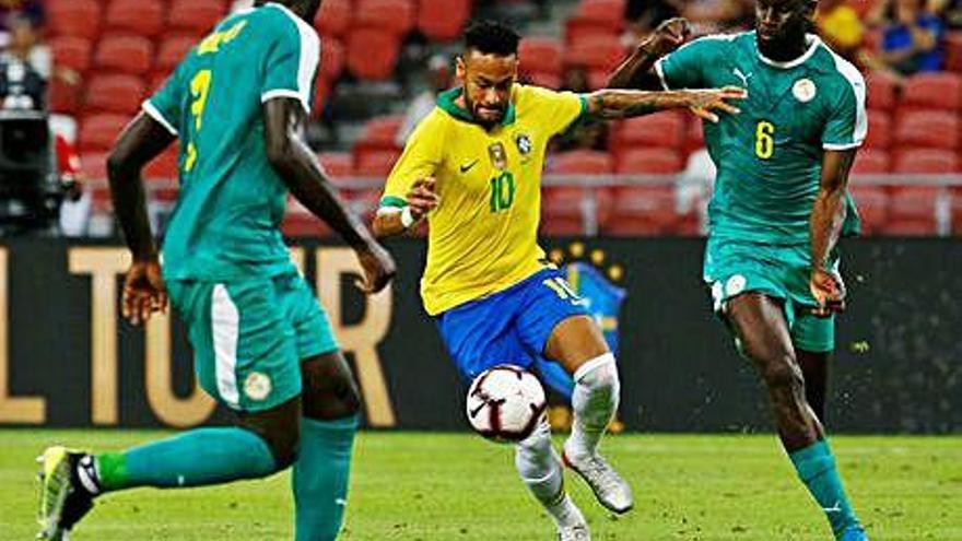 Neymar, en una acció del partit contra el Senegal