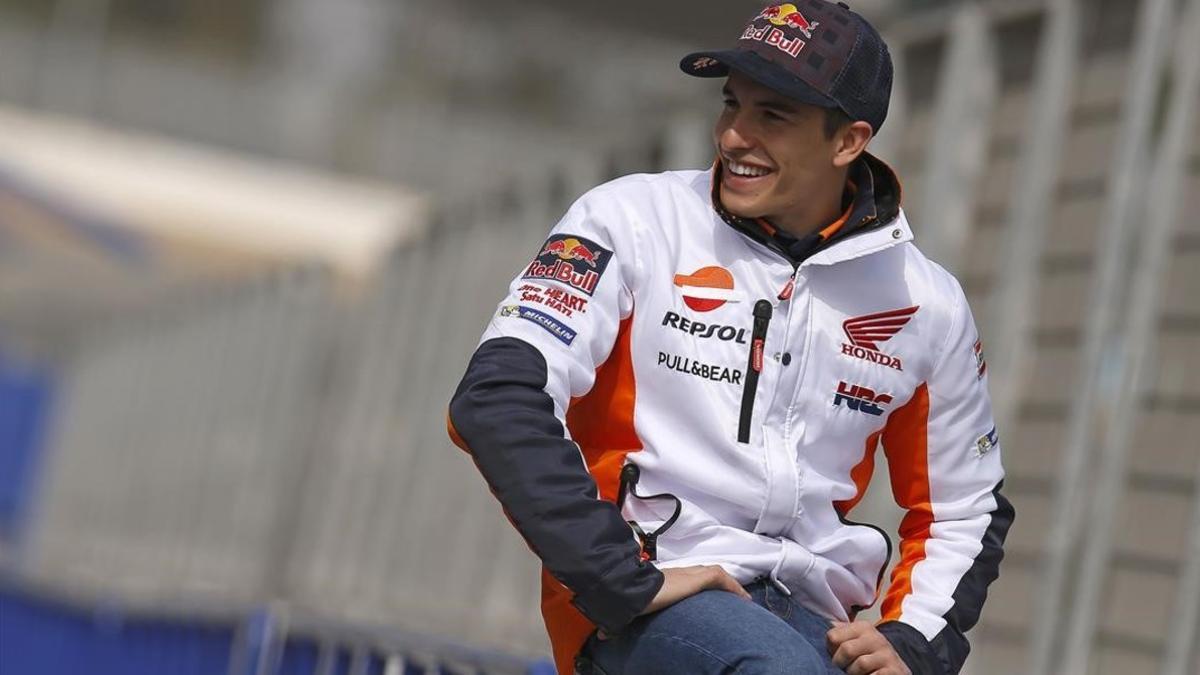 Marc Márquez posa para su equipo, Repsol-Honda.