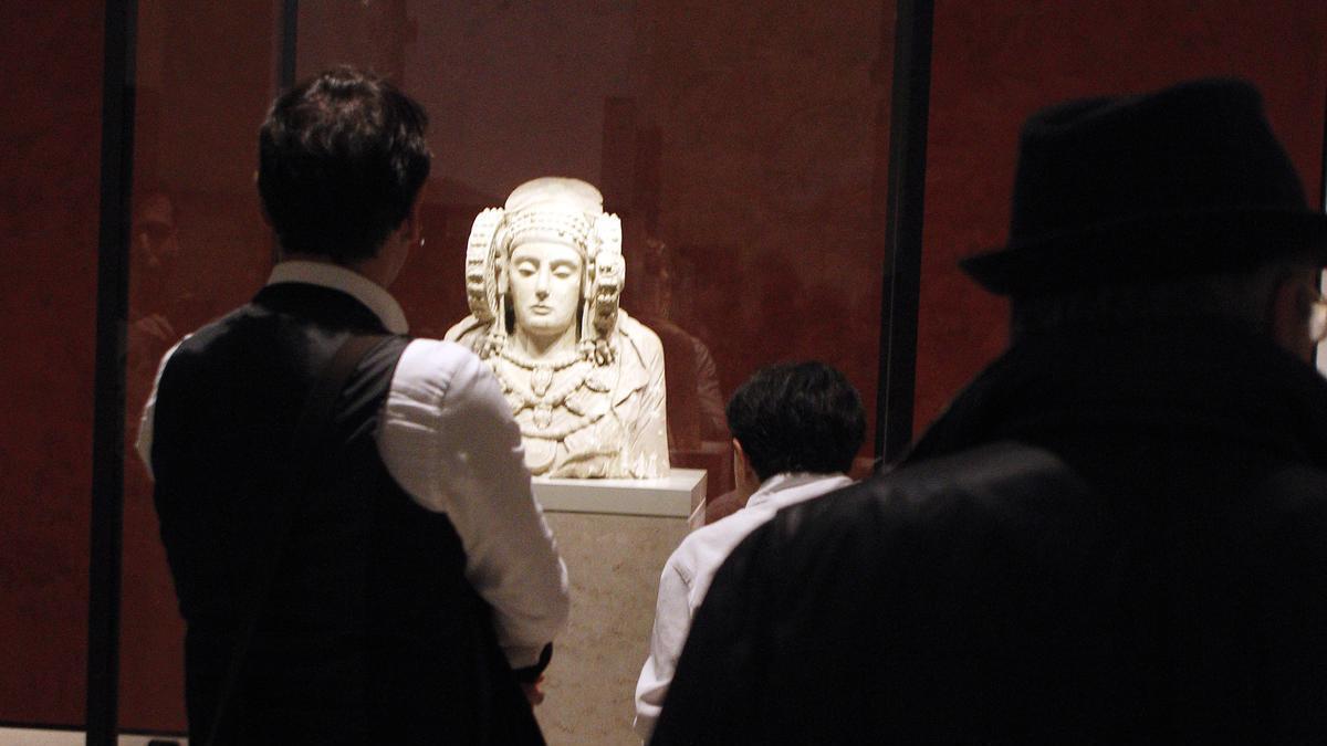 La Dama de Elche en el Museo Aqueologico de Madrid