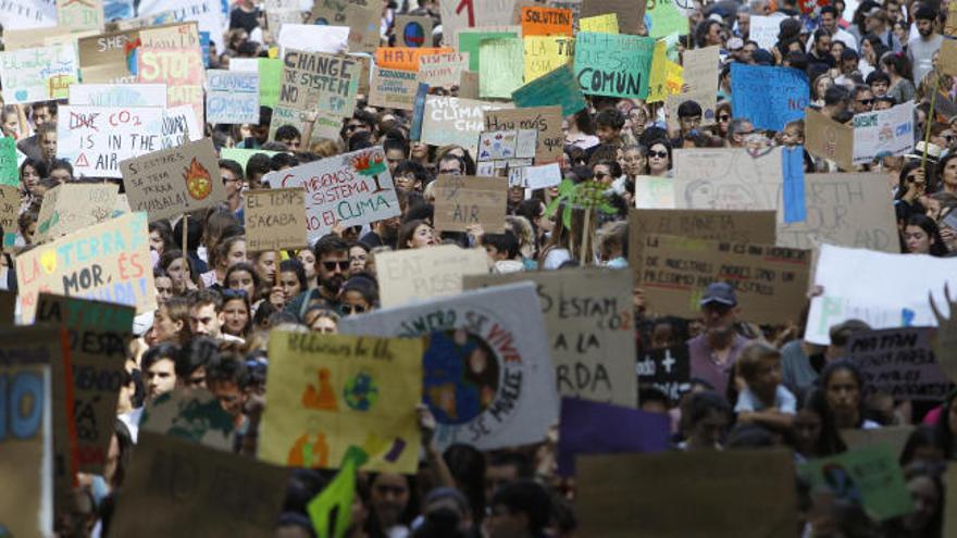 Jóvenes de toda España toman las calles empujados por la emergencia climática