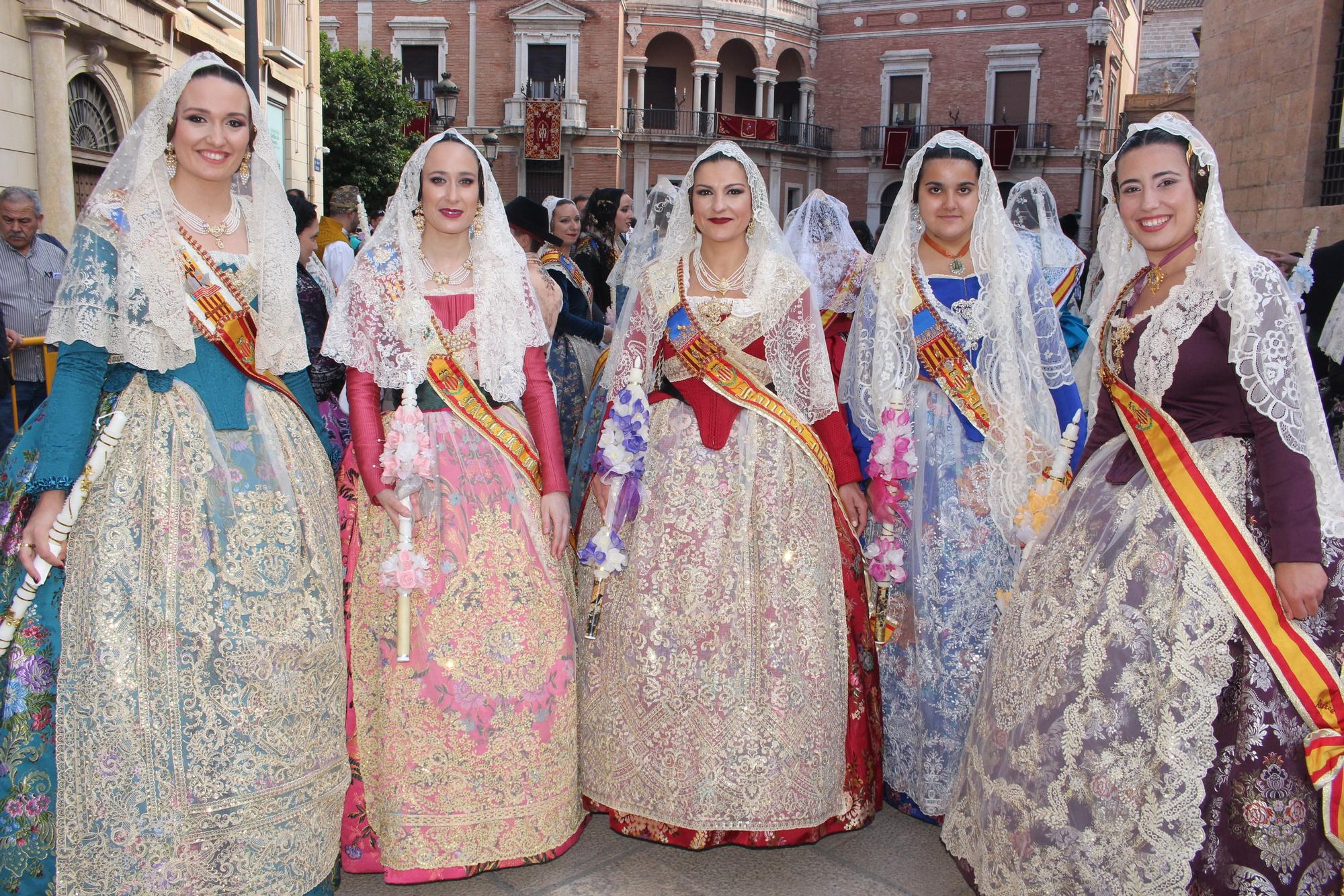 La fuerza de las Fallas en la Procesión de la Virgen (I)