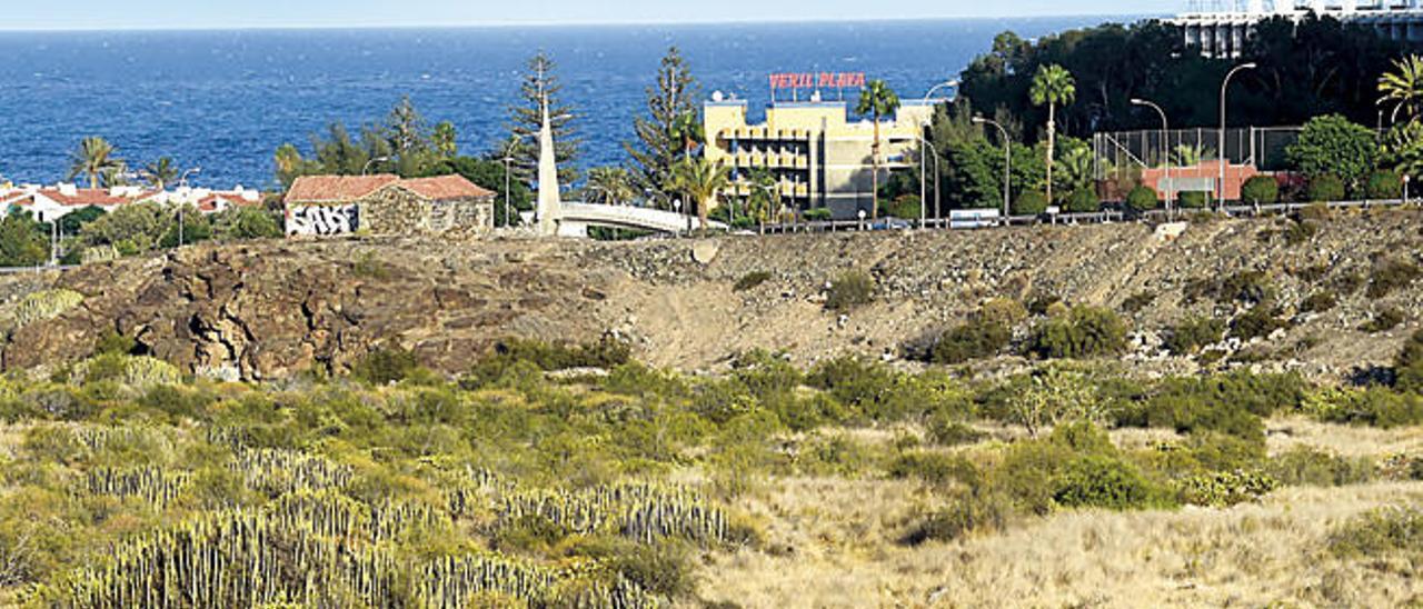 Santana Cazorla pugna con los Del Castillo por los terrenos del Siam Park