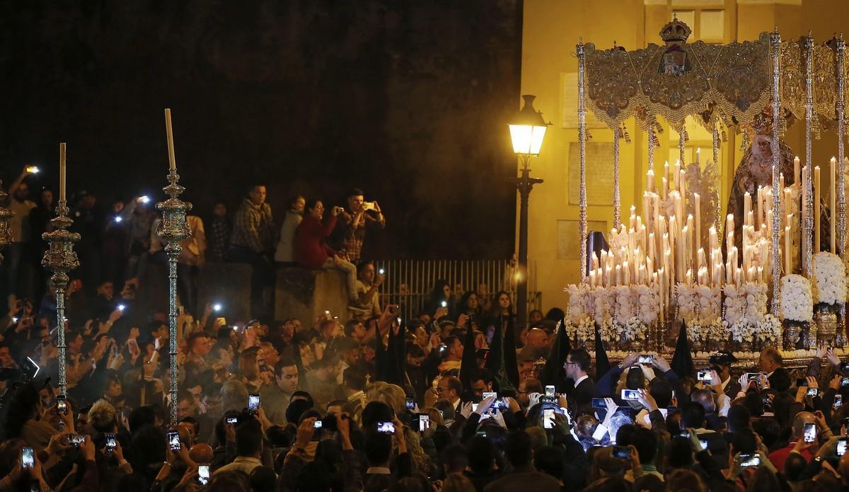 La Madrugá de Sevilla