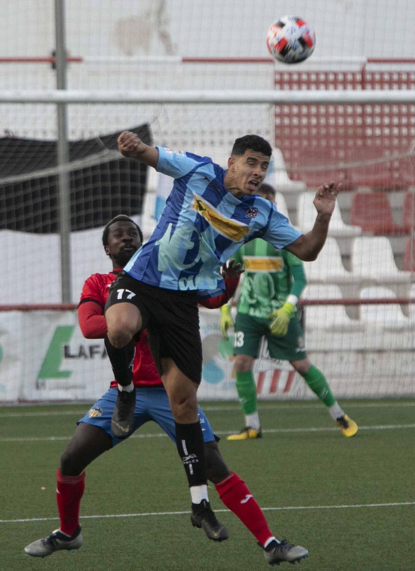 Empate entre el Atlético Saguntino y el CD Acero, en un inusual  derbi, con el Saguntino como local en el Fornás.