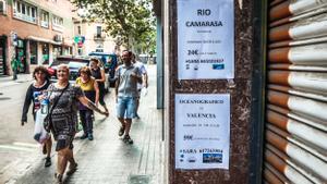 Excursions ‘low cost’ des de Barcelona: el fenomen en auge que inunda els portals de veïns
