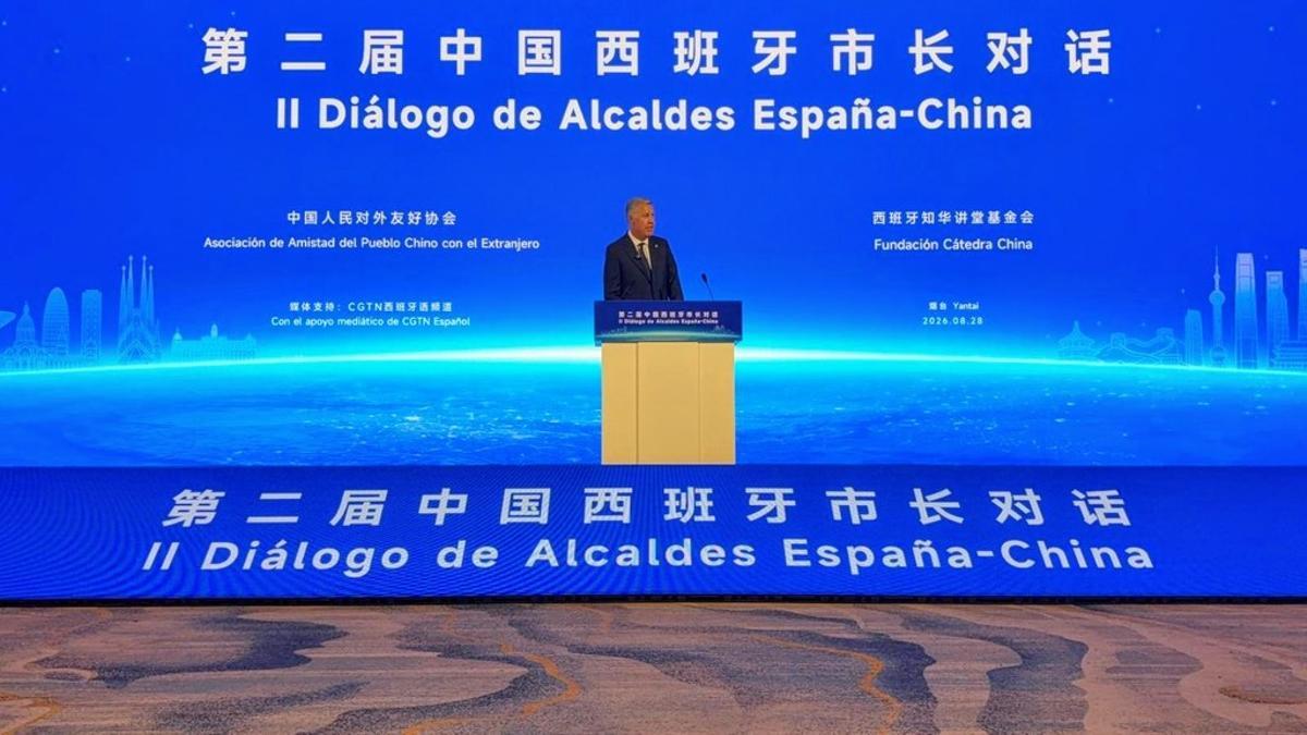 Intervención del alcalde de Badalona, Xavier Garcia Albiol, durante el 2º Diálogo de Alcaldes España-China