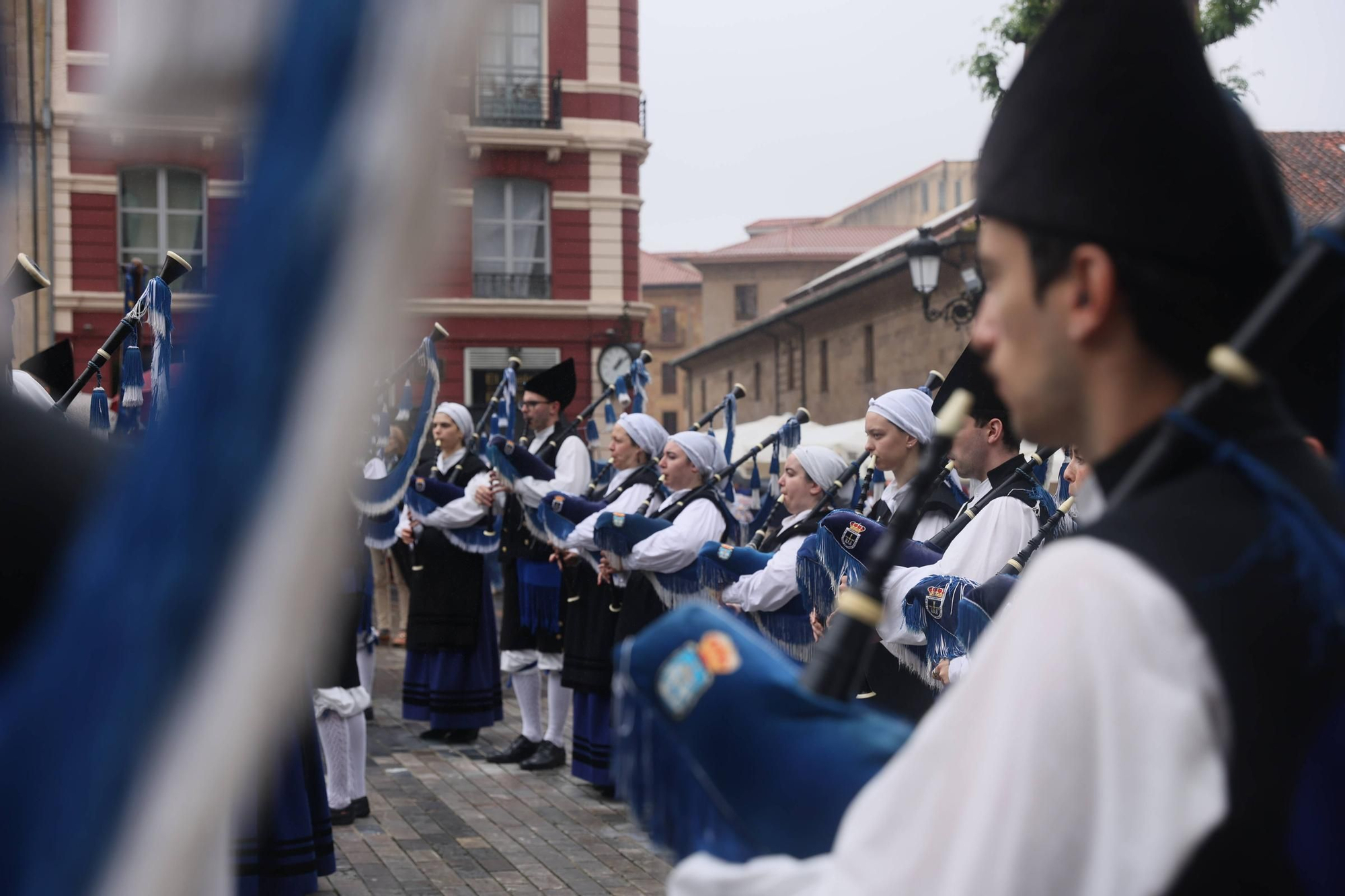 EN IMÁGENES | Último día de la feria de La Ascensión que convivió con el partido por el ascenso