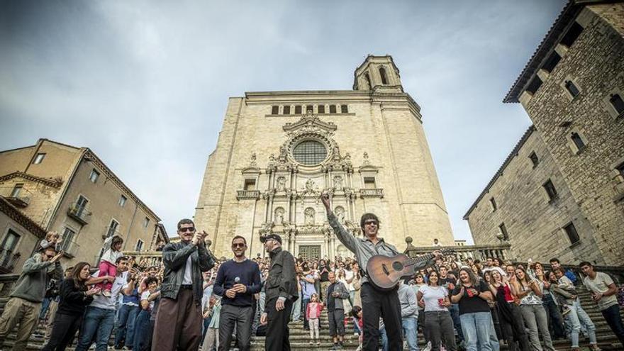 Les imatges del concert de Dan Peralbo i el Comboi a l'Strenes