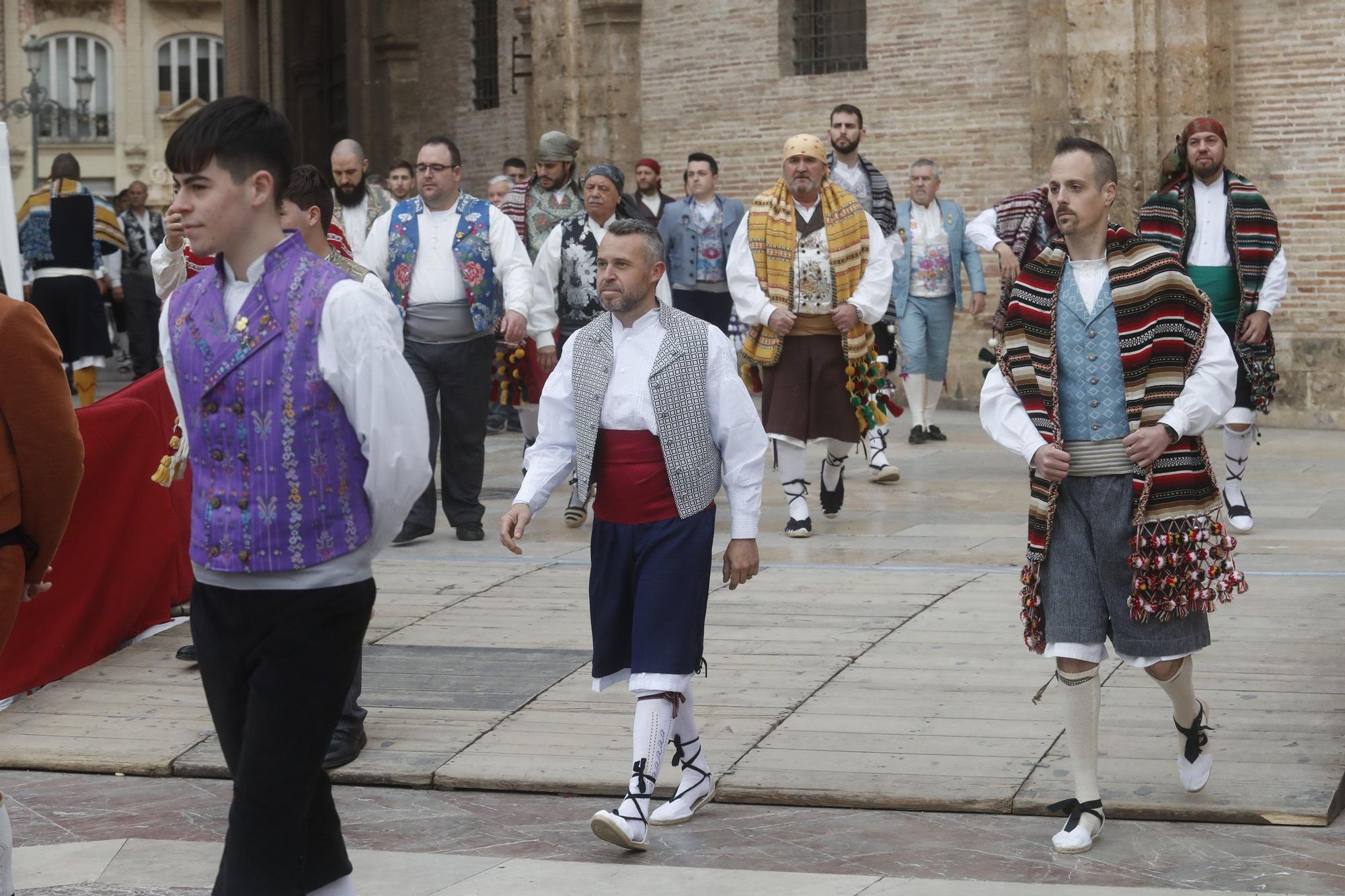 Búscate en el segundo día de ofrenda por la calle de la Paz (entre las 15:30 a las 17:00 horas)