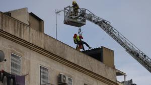 Badalona 06/02/2024 La cubierta de un edificio de la calle Canigó de Badalona colapsó el 6 de febrero de 2024 provocando la muerte de tres vecinos