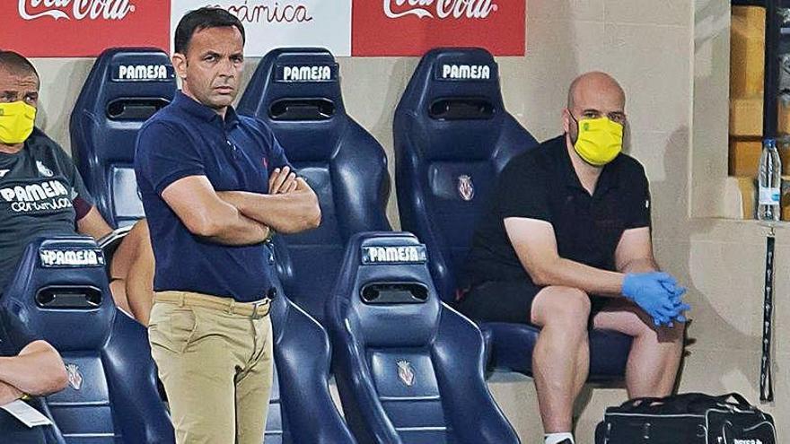 El técnico ante el Barça.