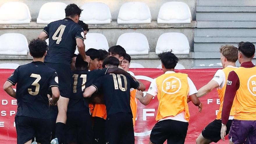 El indestructible Juvenil del Valencia, a la final de la Copa de Campeones