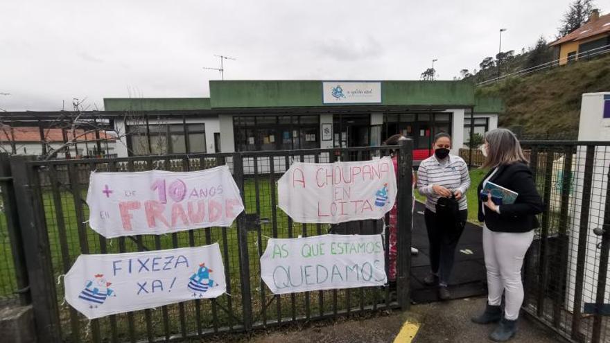 La alcaldesa se acercó ayer a conocer sus demandas.   | // S.Á.