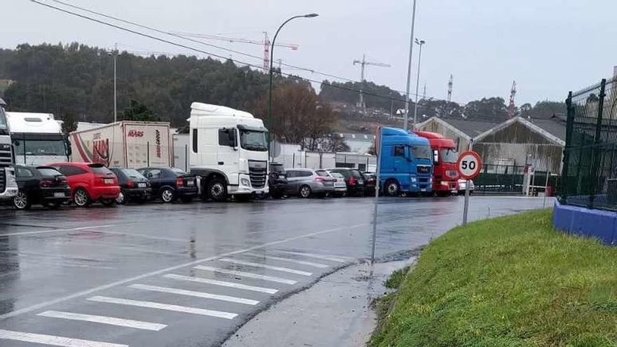 Hidrante instalado junto a la estación de la ITV de Sabón.