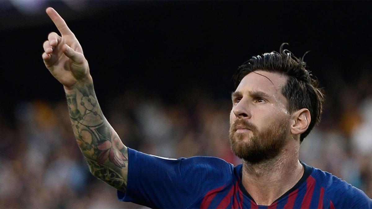 A Messi no se le resistió el PSV en el Camp Nou