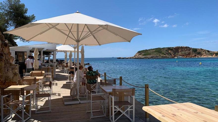 Caritas eröffnet Beachclub im luxuriösen Portals auf Mallorca: Hier schlemmen Sie für den guten Zweck