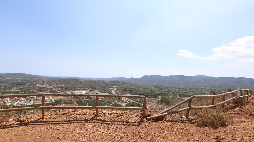 Un columpio gigante y una pista de parapente transformarán el mirador de Algímia d&#039;Alfara
