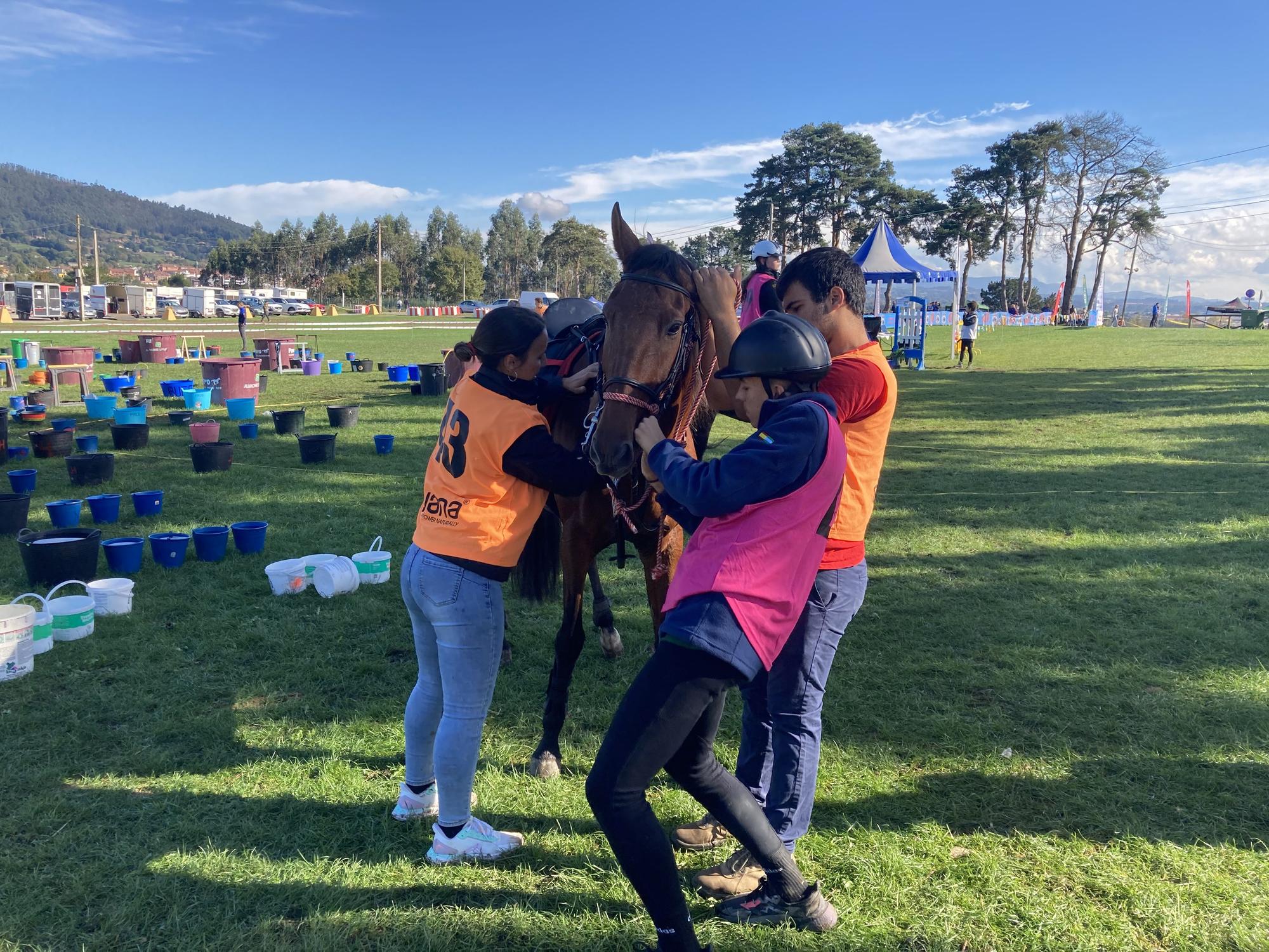 Llanera se llena de caballos con el campeonato de España de Raid Interautonomías