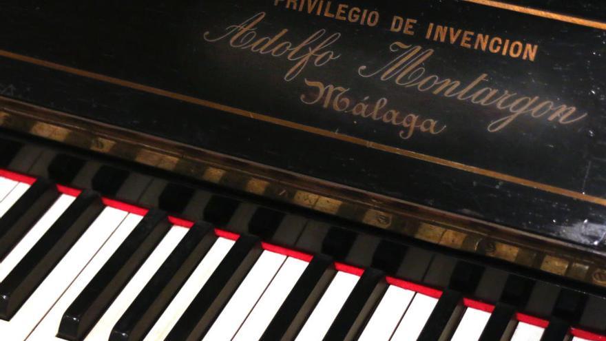 Uno de los pianos de la exposición.