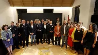Medalla para los agentes que evitaron que una persona saltase del puente de A Barca