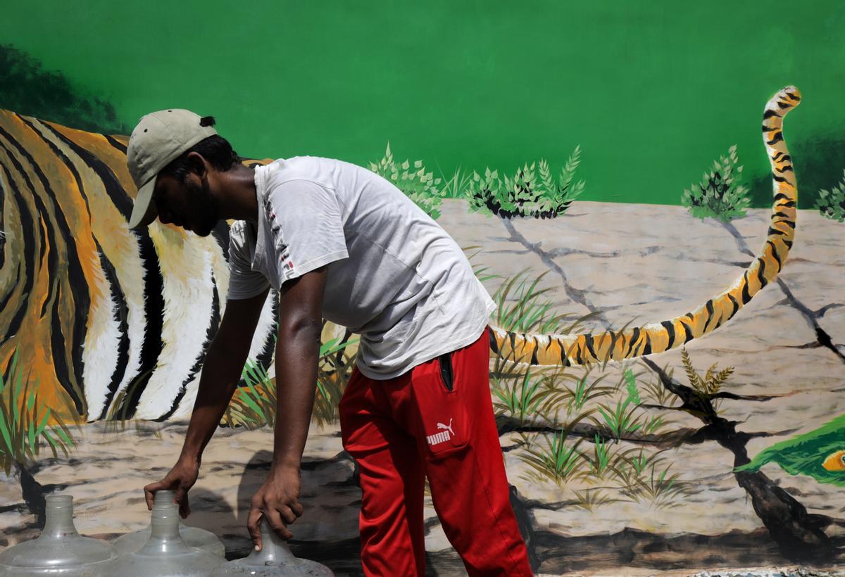 Escolares indios celebran el Día Mundial del Tigre