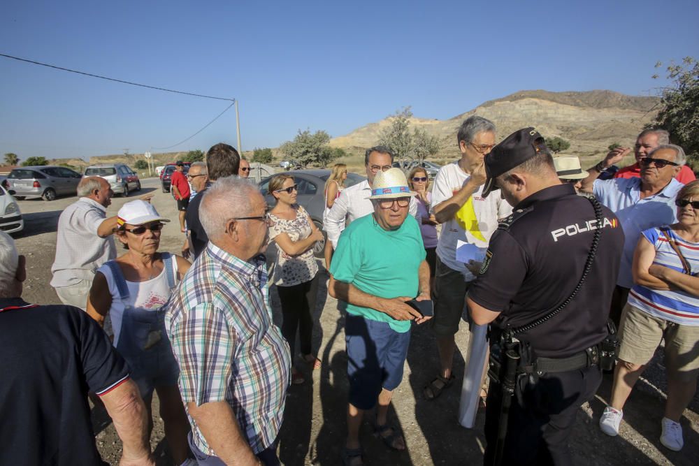 Tensión en la protesta contra una planta de residuos en Fontcalent