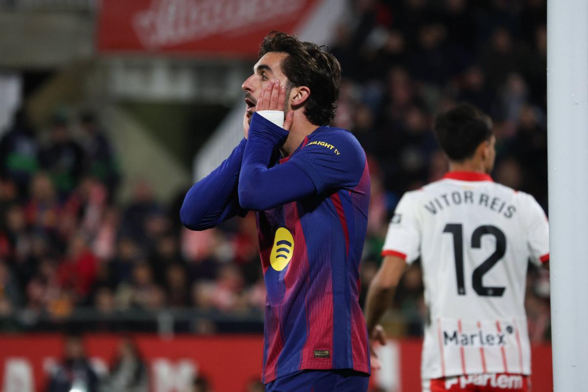 Ferran Torres se lamenta durante el Girona-Barça de LaLiga 2025/26