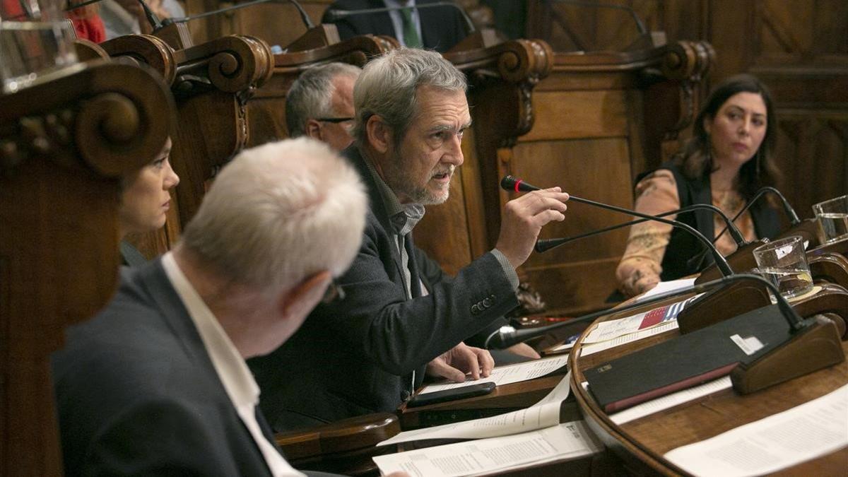El concejal Jordi Coronas durante un pleno del Ayuntamiento de Barcelona