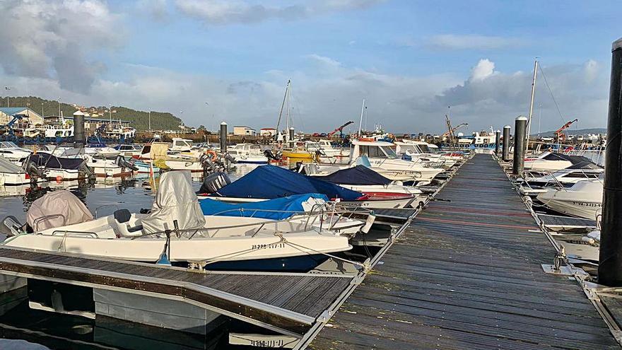 El pantalán que gestiona Portos en el muelle de Bueu. |   // FDV