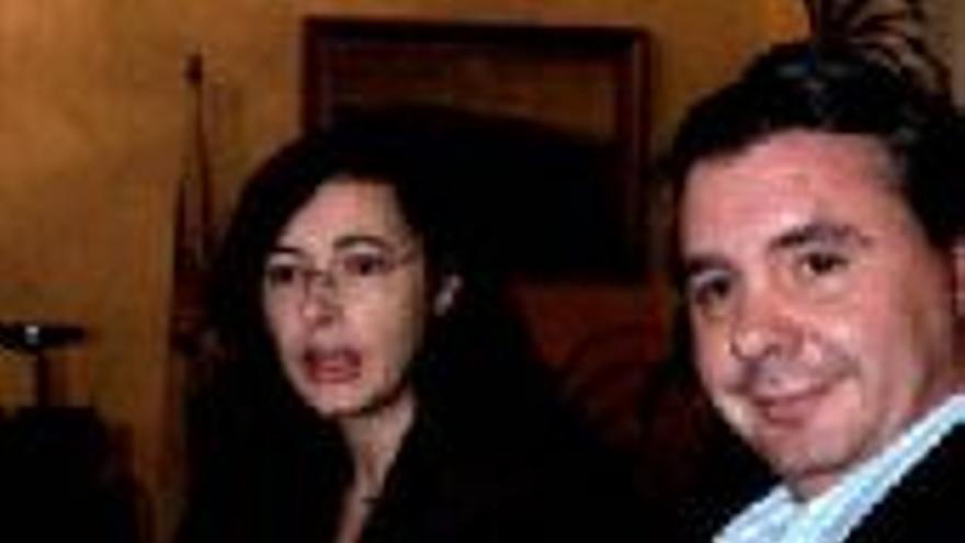 Alvarez afirma que la alcaldesa es la candidata de Félix Dillana