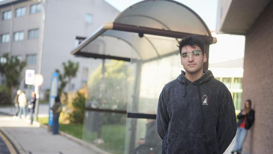Darío Camaño, el joven de A Coruña que creó una nueva app de transporte en la ciudad: "Puedes ver que bus viene; si es eléctrico o si tiene aire acondicionado"