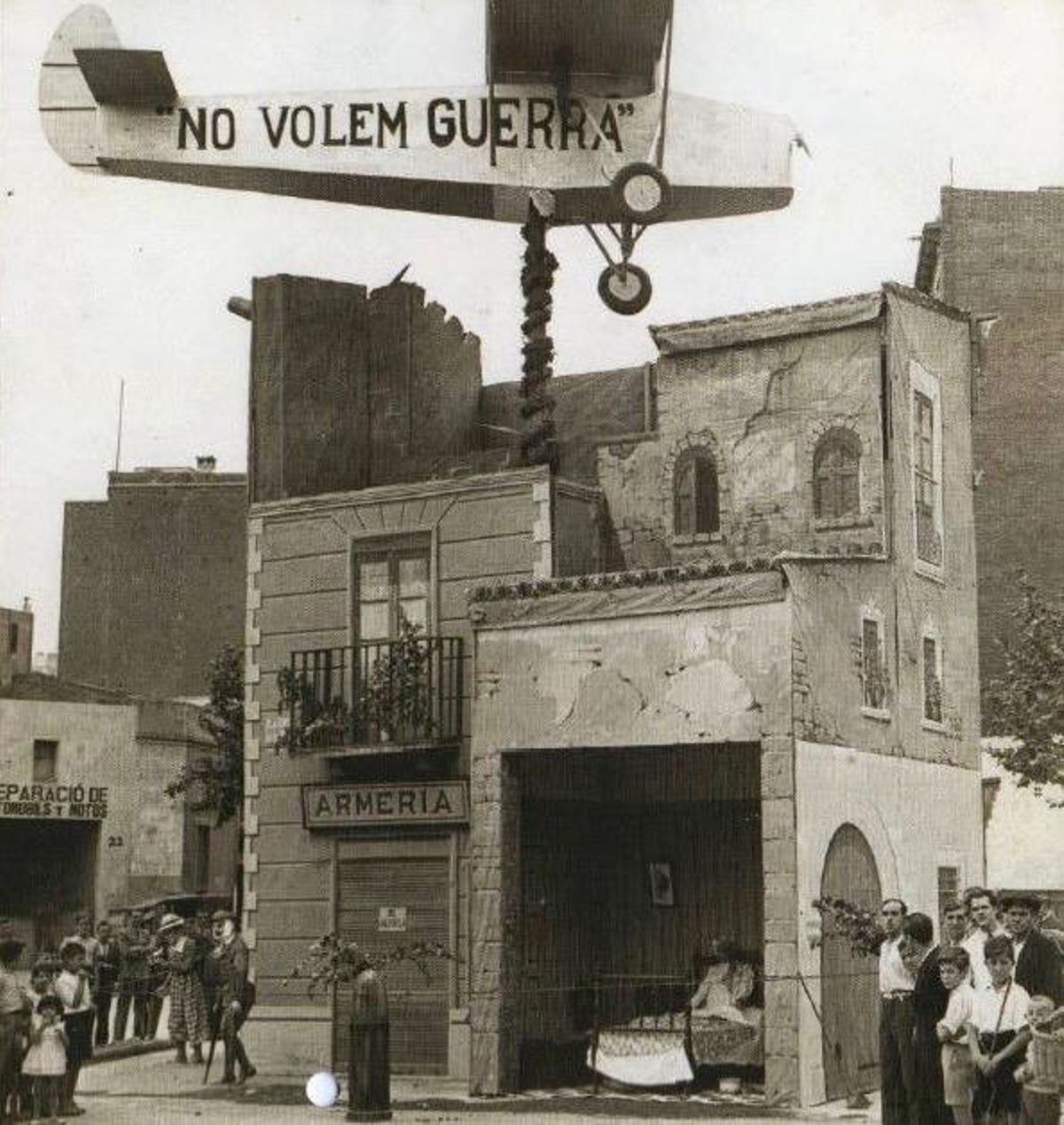 1936, más que una hogiera, una falla.