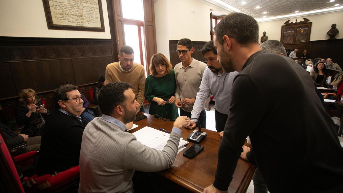 Reunión de los portavoces antes del pleno.