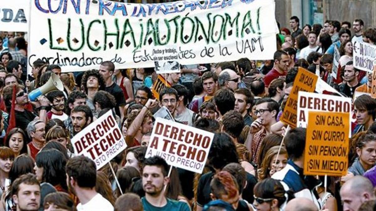 Manifestación bajo el lema Juventud sin futuro, que reunió a  miles de jóvenes el jueves en Madrid.