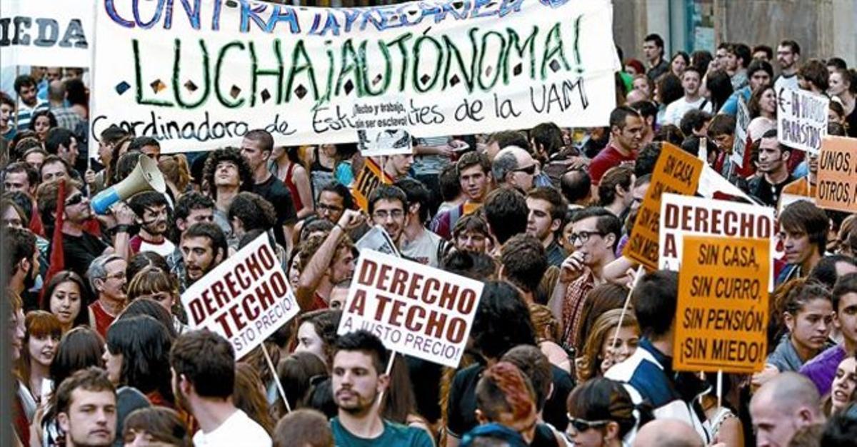Manifestación bajo el lema Juventud sin futuro, que reunió a  miles de jóvenes el jueves en Madrid.