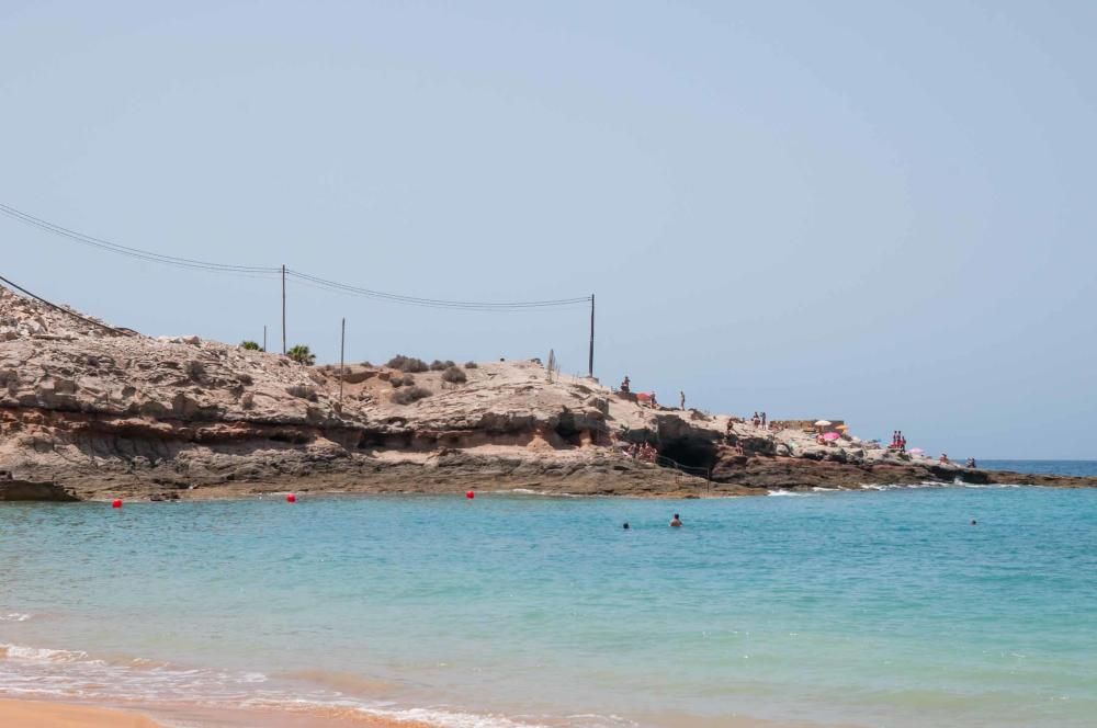 Afectados por la nueva playa de Tauro