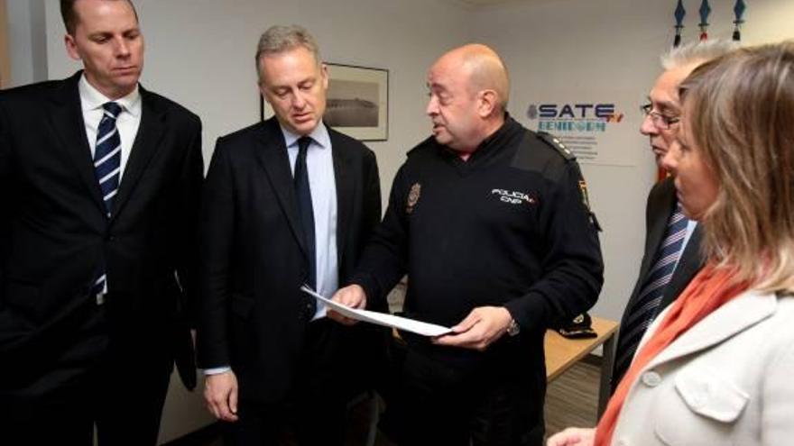 El embajador británico visitó las instalaciones del SATE.