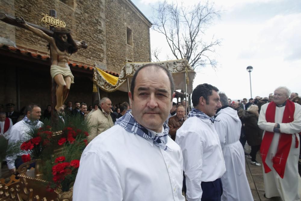 La celebración del Cristo del Socorro en Luanco.