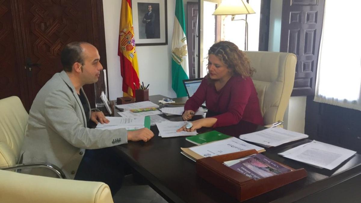 La alcaldesa de Ronda Teresa Valdenebro