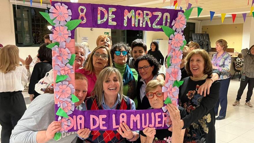 La Asociación Libre de Mujeres, de romería por el 8M