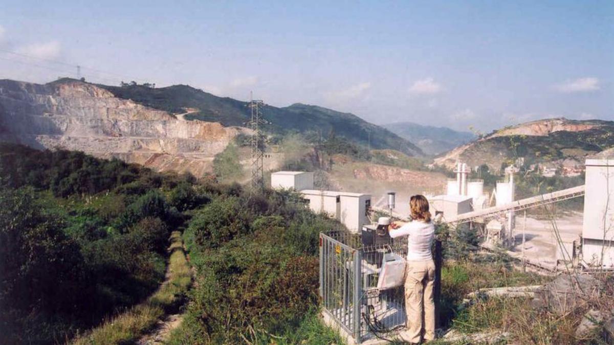 Preparación de una estación de medición de partículas de polvo ambiental.   