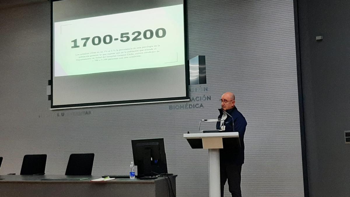 Un momento de la presentación de las sesiones formativas sobre trastorno bipolar del Hospital General de Elche