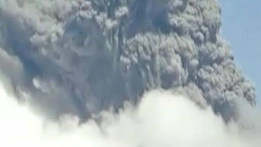 Tercera erupción del volcán Calbuco en Chile