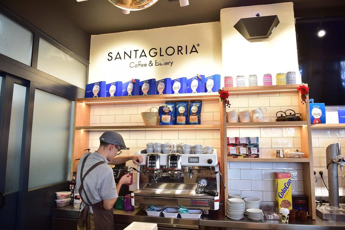 Las imágenes de la pastelería Santagloria de Plasencia Las imágenes de la pastelería Santagloria de Plasencia