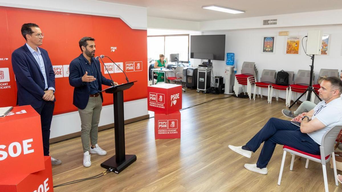 El PSPV critica en Alicante los presupuestos de Pérez Llorca por la caída de la inversión
