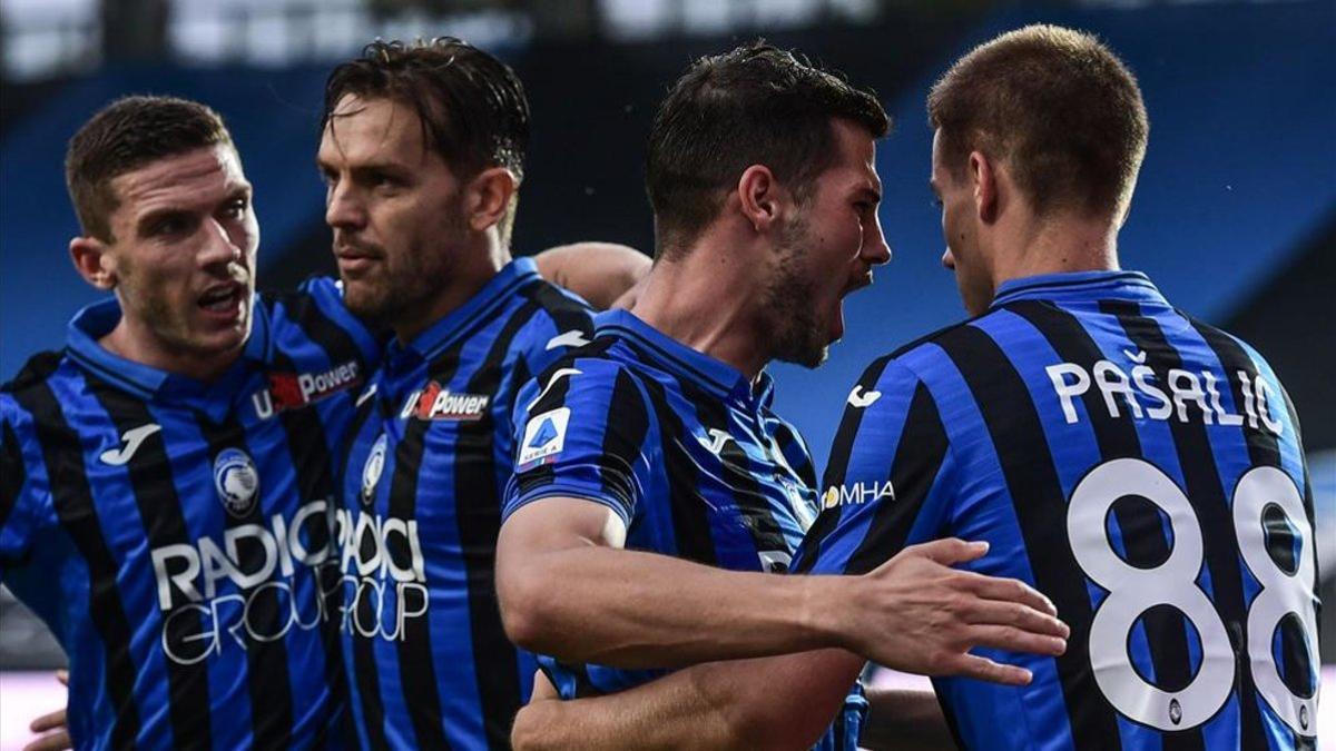 Jugadores de la Atalanta celebran un gol en una imagen de archivo