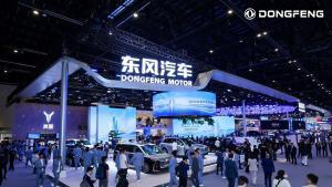 Stand de Dongfeng en el Pekin Auto Show de este 2026.