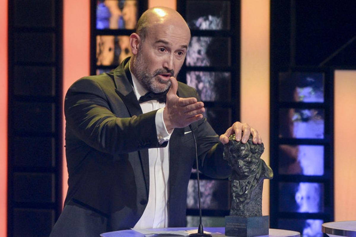 Javier Cámara, emocionat amb el seu premi al millor actor.
