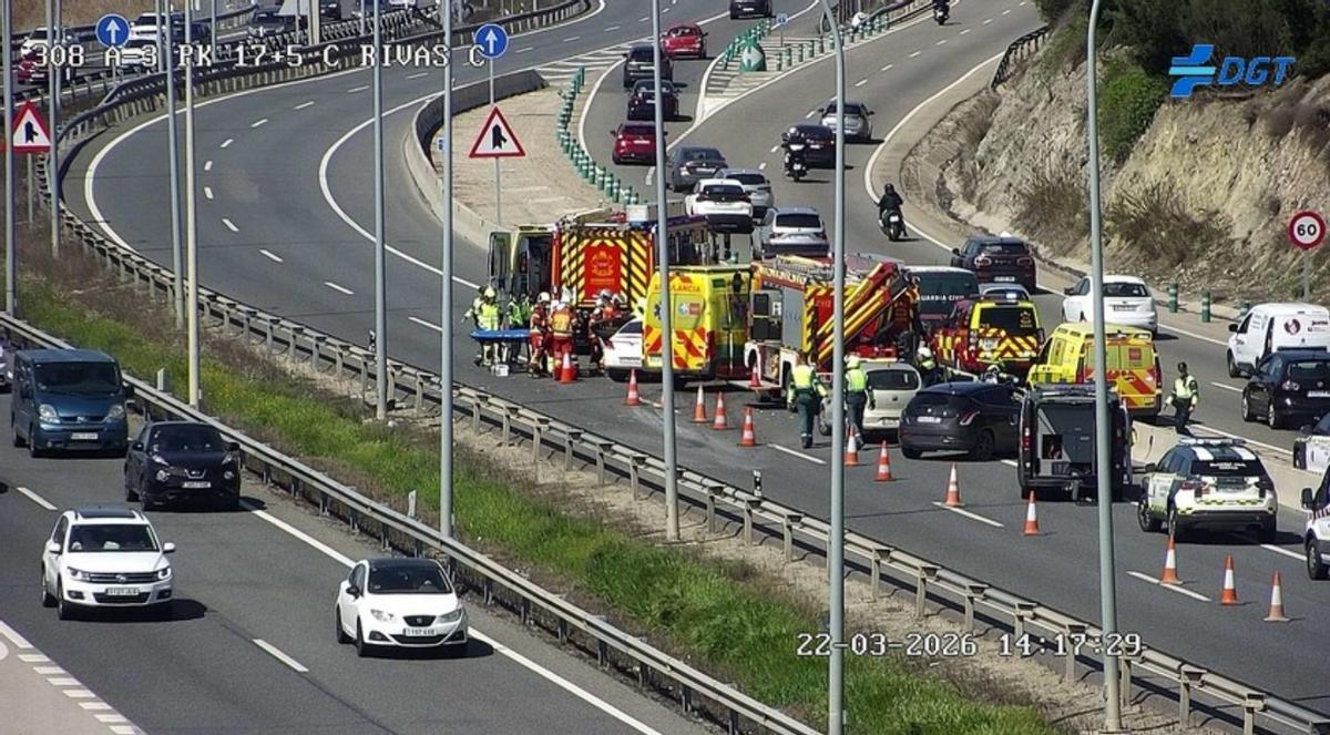 Accidente en A-3 en Rivas, desvío por la vía de servicio.