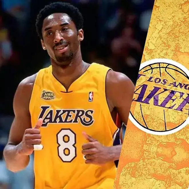 ¿Quién tiene la camiseta retirada en los Lakers?